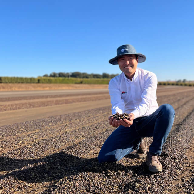 タケオ氏への継承