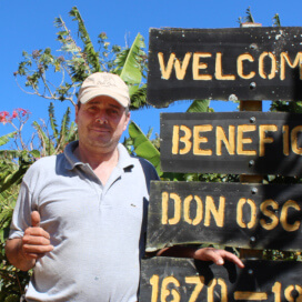 コスタリカ　ドン・オスカル　エル・コヨーテ　ビジャロボスYH